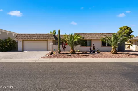 11006 W Canyon Creek Dr, Sun City, AZ 85351