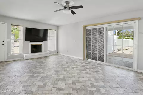 Living - 628 E Boca Raton Rd, Phoenix, AZ 85022 photo 3 of 3