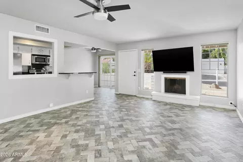 Living - 628 E Boca Raton Rd, Phoenix, AZ 85022 photo 1 of 3