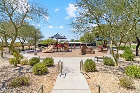 View/Area - 3954 E Melinda Dr, Phoenix, AZ 85050 photo 4 of 4