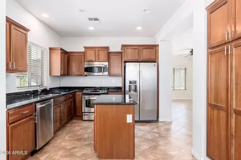 Kitchen - 3954 E Melinda Dr, Phoenix, AZ 85050 photo 3 of 5
