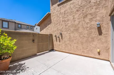 Exterior - 3954 E Melinda Dr, Phoenix, AZ 85050 photo 5 of 9
