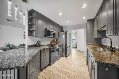 Kitchen - 3915 E Yucca St, Phoenix, AZ 85028 photo 1 of 4