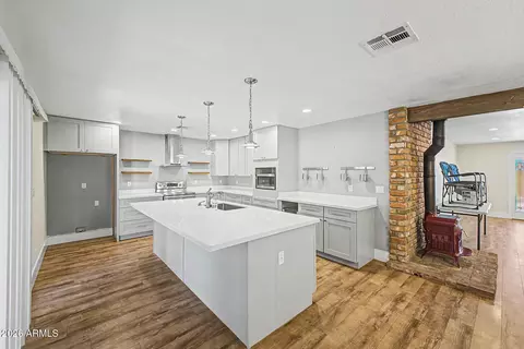 Kitchen - 1341 E Orchid Ln, Phoenix, AZ 85020 photo 1 of 3