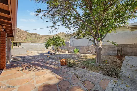 Exterior - 1341 E Orchid Ln, Phoenix, AZ 85020 photo 7 of 10
