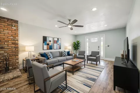 Living - 1341 E Orchid Ln, Phoenix, AZ 85020 photo 3 of 3