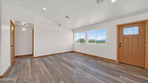 Living - 7923 E Bloomfield Rd, Hereford, AZ 85615 photo 2 of 6