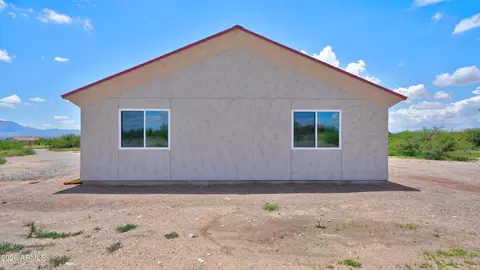Exterior - 7923 E Bloomfield Rd, Hereford, AZ 85615 photo 4 of 5