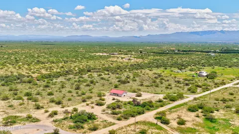 View/Area - 7923 E Bloomfield Rd, Hereford, AZ 85615 photo 3 of 6