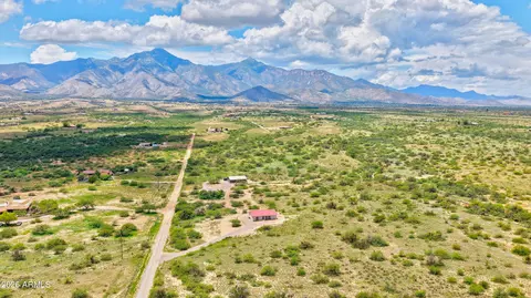 View/Area - 7923 E Bloomfield Rd, Hereford, AZ 85615 photo 1 of 6