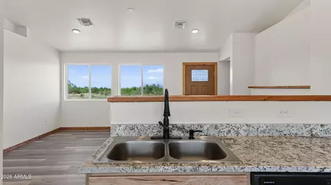 Entry Way - 7923 E Bloomfield Rd, Hereford, AZ 85615 photo 3 of 3
