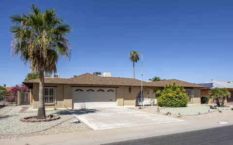 10415 W Ridgeview Rd, Sun City, AZ 85351