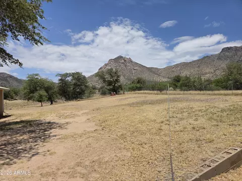 5453 E Forest Ln, Hereford, AZ 85615 photo 2