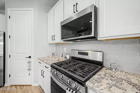 Kitchen - 11247 E Unger Ave, Mesa, AZ 85212 photo 3 of 5