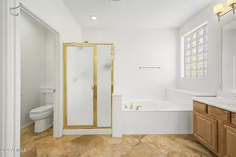 Bath - 66 E Julian Dr, Gilbert, AZ 85295 photo 3 of 4