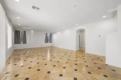 Living - 66 E Julian Dr, Gilbert, AZ 85295 photo 7 of 10