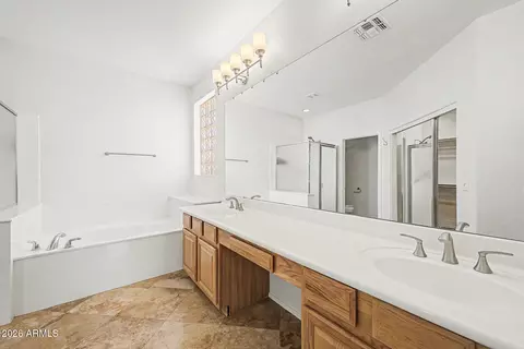 Bath - 66 E Julian Dr, Gilbert, AZ 85295 photo 2 of 4