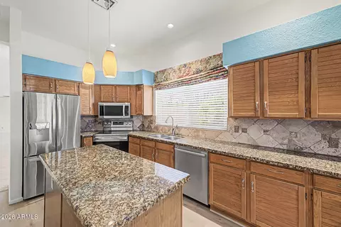 Kitchen - 13029 S 45th Pl, Phoenix, AZ 85044 photo 3 of 5