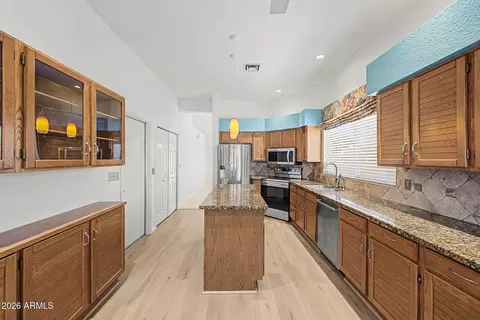 Kitchen - 13029 S 45th Pl, Phoenix, AZ 85044 photo 2 of 5