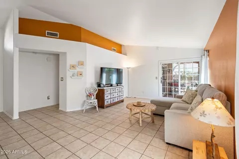 Living - 4349 E Chuckwalla Cyn, Phoenix, AZ 85044 photo 3 of 6