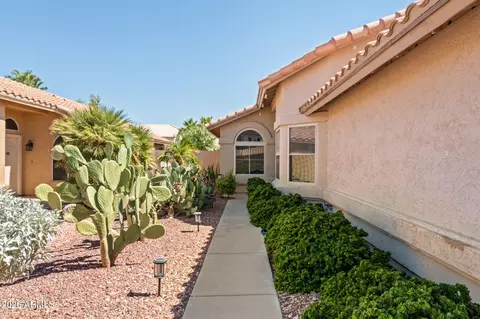 4349 E Chuckwalla Cyn, Phoenix, AZ 85044