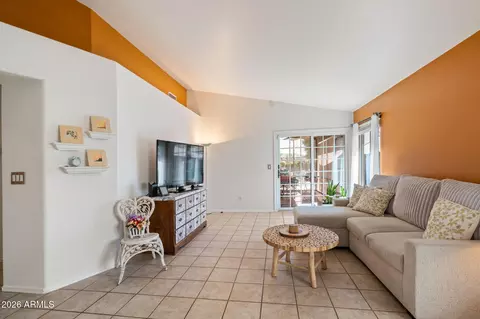 Living - 4349 E Chuckwalla Cyn, Phoenix, AZ 85044 photo 4 of 6