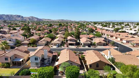 View/Area - 4349 E Chuckwalla Cyn, Phoenix, AZ 85044 photo 3 of 7