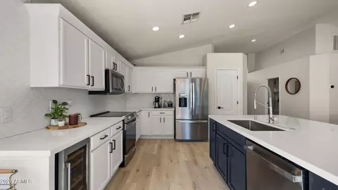 Kitchen - 4049 E Vista Dr, Phoenix, AZ 85032 photo 3 of 3