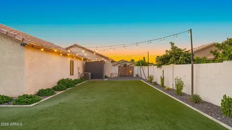 Exterior - 4049 E Vista Dr, Phoenix, AZ 85032 photo 5 of 7