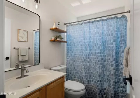 Bath - 4049 E Vista Dr, Phoenix, AZ 85032 photo 3 of 3