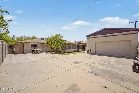 Exterior - 1256 W Devonshire St, Mesa, AZ 85201 photo 4 of 6
