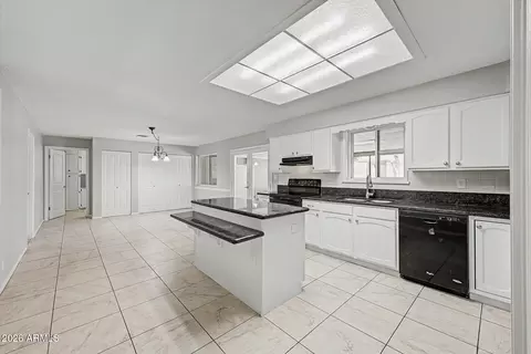Kitchen - 1256 W Devonshire St, Mesa, AZ 85201 photo 2 of 3