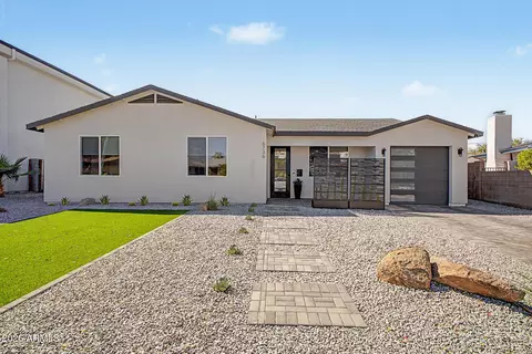 6736 E 1st Ave, Scottsdale, AZ 85251