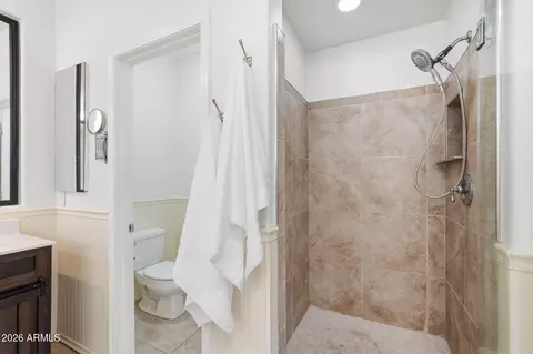 Bath - 1155 W Laredo Ave, Gilbert, AZ 85233 photo 2 of 6