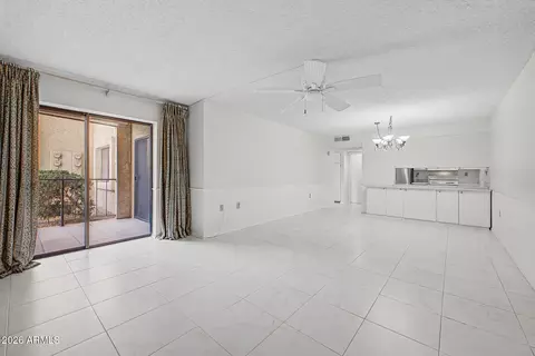 Living - 3033 E Devonshire Ave #1021, Phoenix, AZ 85016 photo 4 of 5