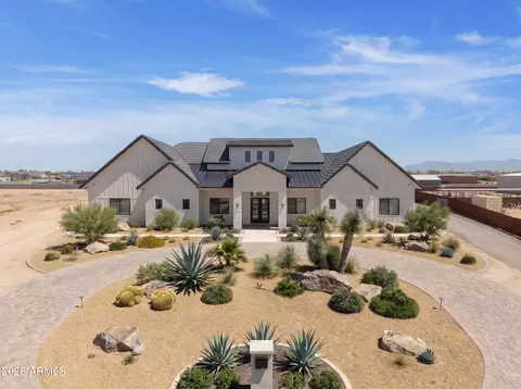 774 W Silverdale Rd, San Tan Valley, AZ 85143