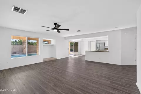 Living - 716 S Cardinal St, Gilbert, AZ 85296 photo 6 of 7