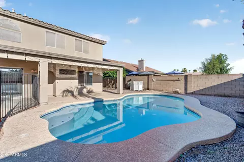 Exterior - 716 S Cardinal St, Gilbert, AZ 85296 photo 4 of 10