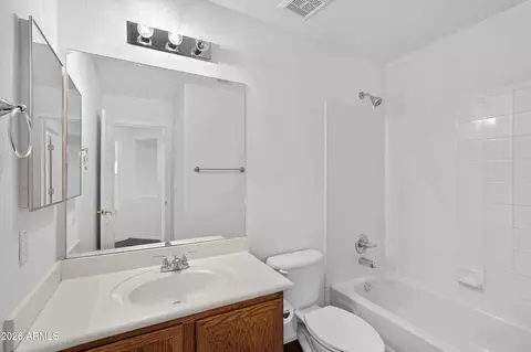 Bath - 716 S Cardinal St, Gilbert, AZ 85296 photo 3 of 5