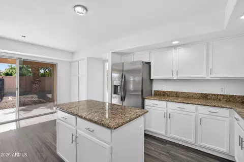 Kitchen - 716 S Cardinal St, Gilbert, AZ 85296 photo 3 of 4