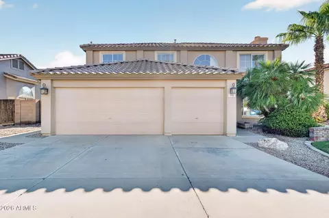 Exterior - 716 S Cardinal St, Gilbert, AZ 85296 photo 2 of 10