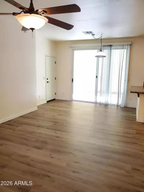 Living - 3944 E Leslie Dr E, Gilbert, AZ 85296 photo 2 of 10