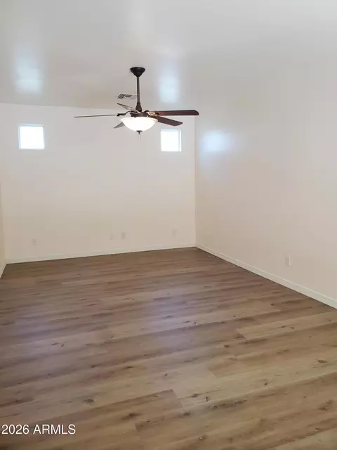 Living - 3944 E Leslie Dr E, Gilbert, AZ 85296 photo 1 of 10