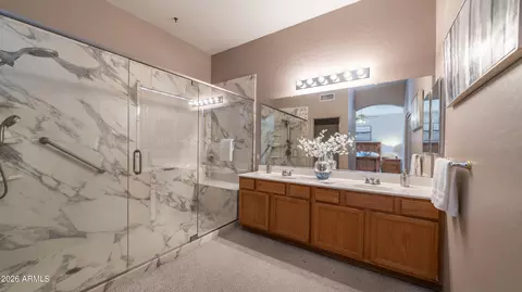 Bath - 645 E Stottler Dr, Gilbert, AZ 85296 photo 2 of 3