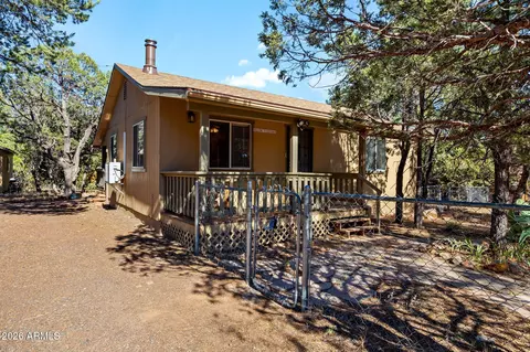 2927 Wildcat Trl, Overgaard, AZ 85933