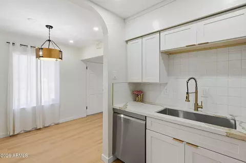 Kitchen - 2047 E Virginia Ave, Phoenix, AZ 85006 photo 1 of 5