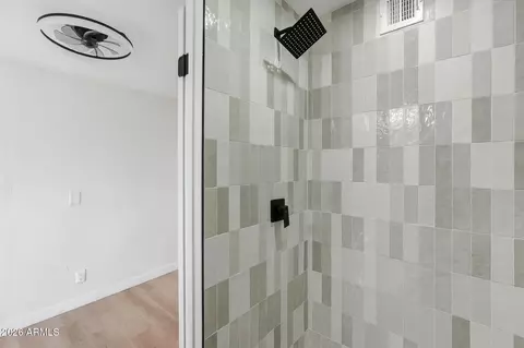 Bath - 2047 E Virginia Ave, Phoenix, AZ 85006 photo 1 of 4