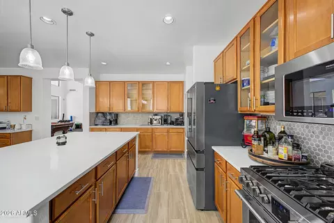 Kitchen - 9557 E Meseto Ave, Mesa, AZ 85209 photo 4 of 5