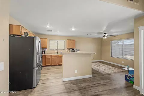 2325 E Greenlee Ave, Apache Junction, AZ 85119 photo 8