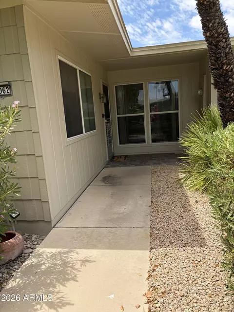 17062 N 106th Ave, Sun City, AZ 85373